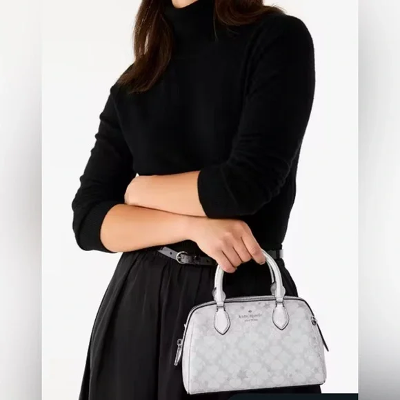 🎉HP🎉♠️Kate spade Spade Flower Star Toss Small Dolly Duffle Crossbody - Picture 2 of 15